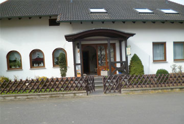 hausgoetterlay